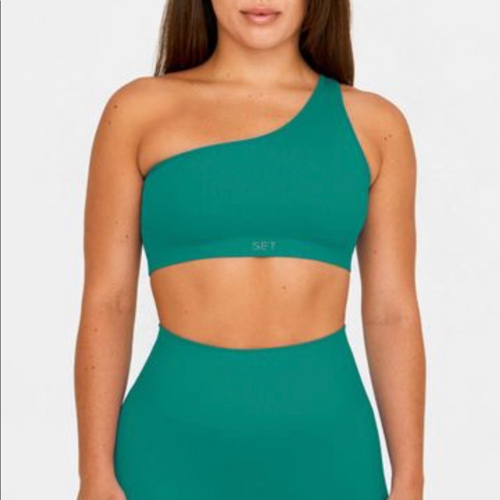 SET ACTIVE sculptflex one shoulder top and leggings sold as set NWT